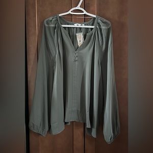 Women’s plus size top